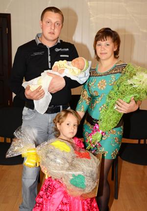 Имянаречения 500-ого ребенка в органе ЗАГС г. Киселевска