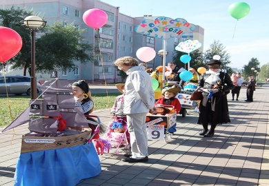 Парад колясок в городе Березовском